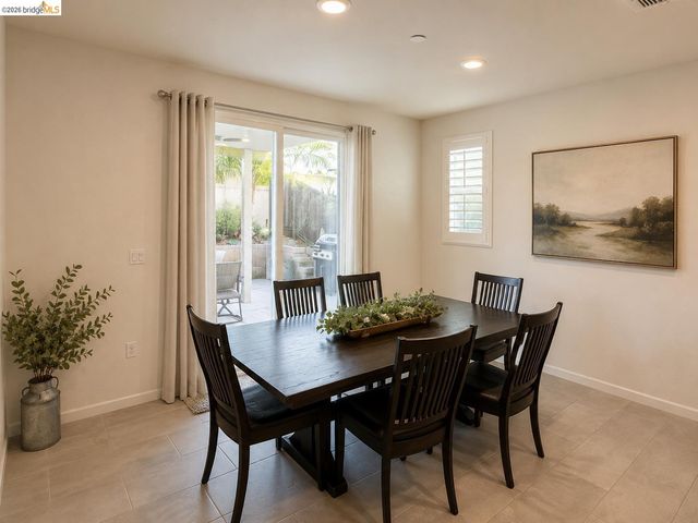167 Davisco Dr, Oakley, CA 94561