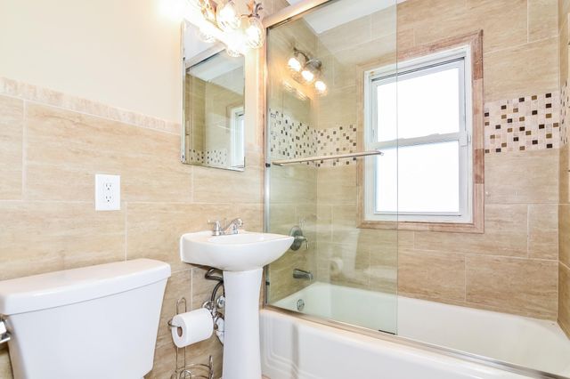 7227 Oakland Avenue, Richfield, MN 55423