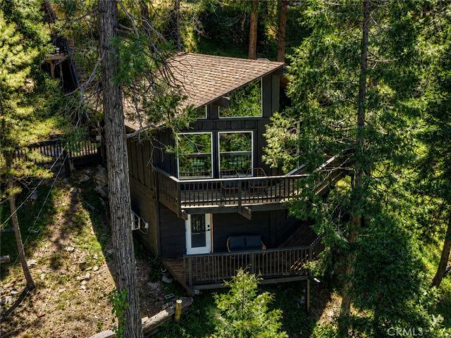 24601 Geneva Drive, Crestline, CA 92325