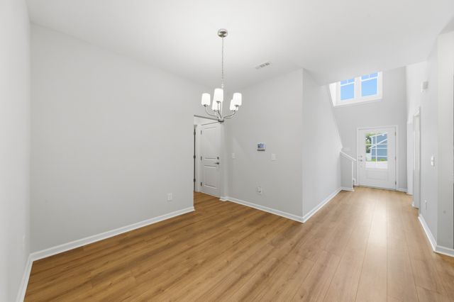 5124 Pace Park Cir, Columbia, TN 38401