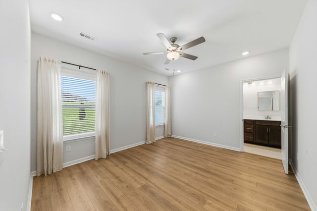 5124 Pace Park Cir, Columbia, TN 38401