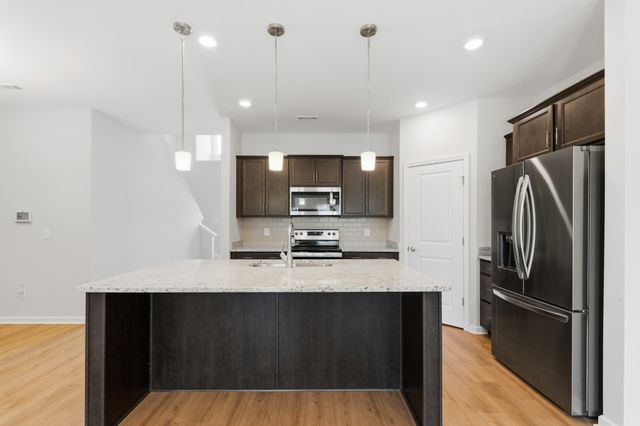 5124 Pace Park Cir, Columbia, TN 38401
