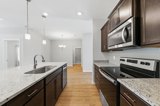 5124 Pace Park Cir, Columbia, TN 38401
