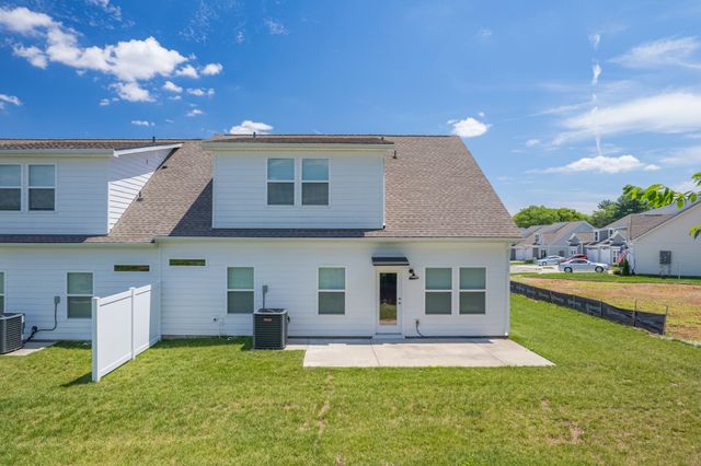 5124 Pace Park Cir, Columbia, TN 38401
