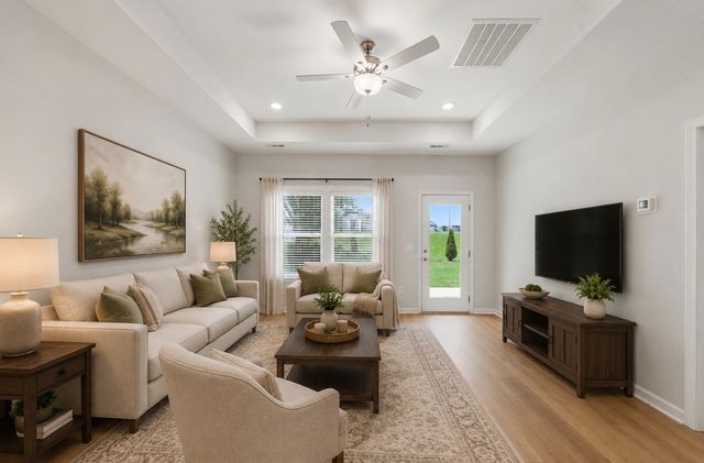 5124 Pace Park Cir, Columbia, TN 38401