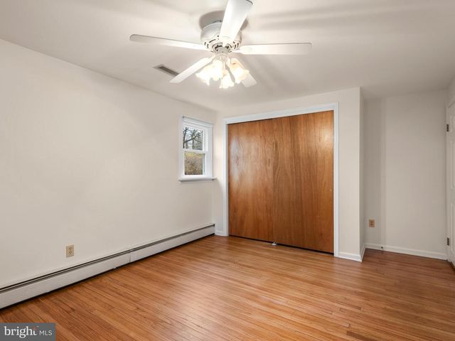 913 BAYLOWELL DR, West Chester, PA 19380