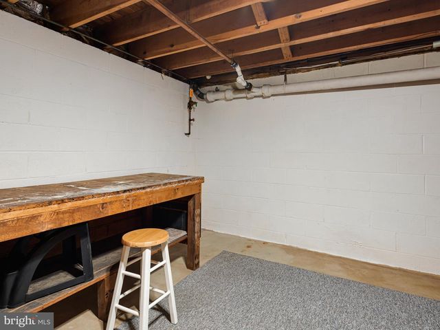 913 BAYLOWELL DR, West Chester, PA 19380