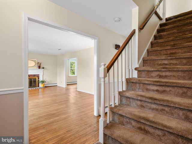 913 BAYLOWELL DR, West Chester, PA 19380