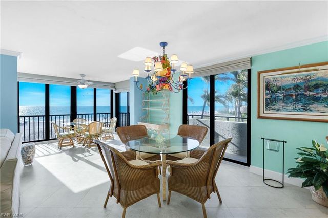 9715 Gulf Shore DR 104, Naples, FL 34108