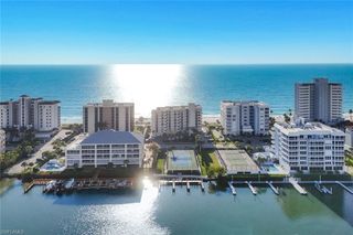 9715 Gulf Shore DR 104, Naples, FL 34108