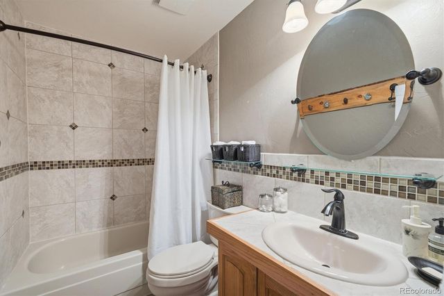 6560 Winnebago Way, Sedalia, CO 80135