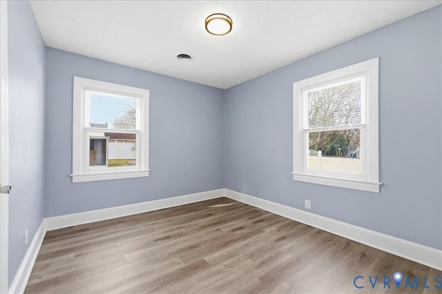 718 Kensington Ave, Colonial Heights, VA 23834