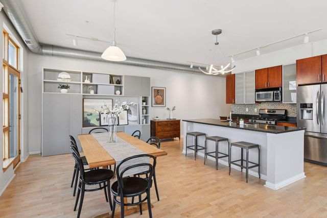 2840 Bryant Avenue S E302, Minneapolis, MN 55408