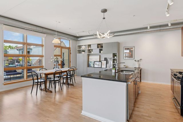 2840 Bryant Avenue S E302, Minneapolis, MN 55408