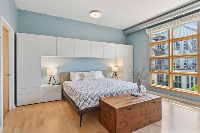 2840 Bryant Avenue S E302, Minneapolis, MN 55408