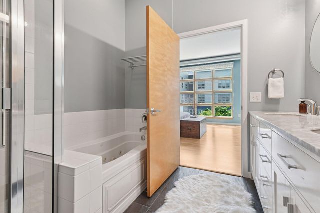 2840 Bryant Avenue S E302, Minneapolis, MN 55408