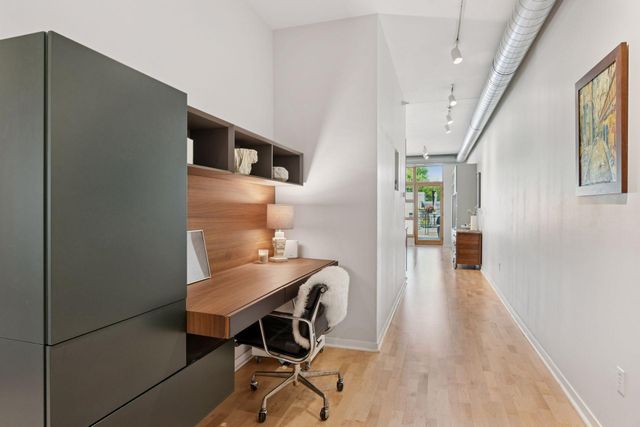 2840 Bryant Avenue S E302, Minneapolis, MN 55408