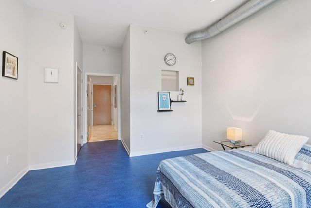 2840 Bryant Avenue S E302, Minneapolis, MN 55408