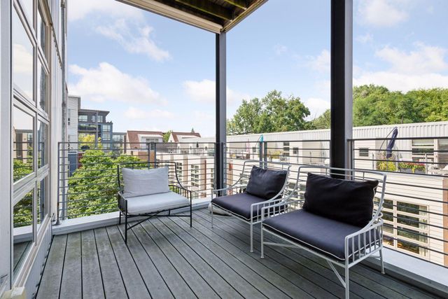 2840 Bryant Avenue S E302, Minneapolis, MN 55408