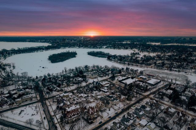 2840 Bryant Avenue S E302, Minneapolis, MN 55408