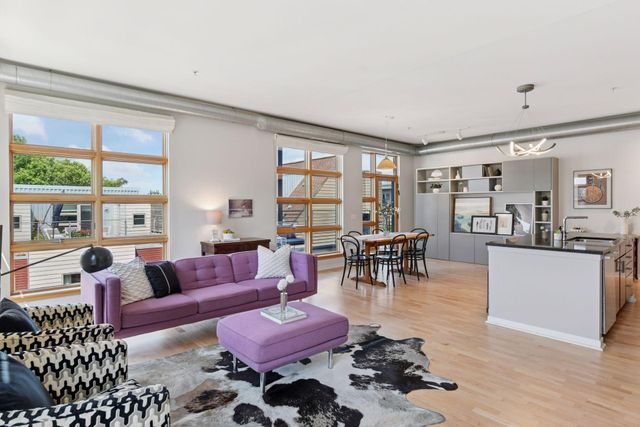 2840 Bryant Avenue S E302, Minneapolis, MN 55408