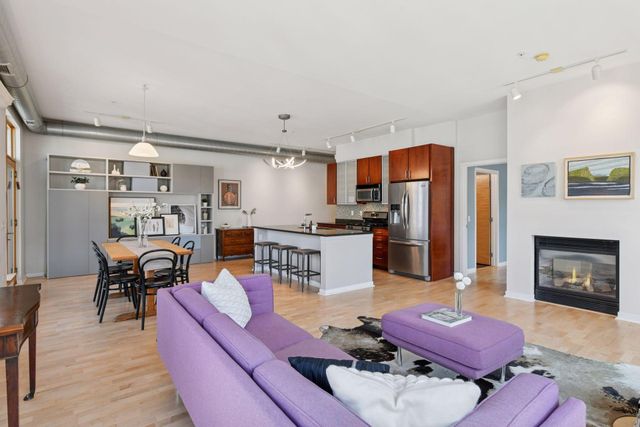 2840 Bryant Avenue S E302, Minneapolis, MN 55408