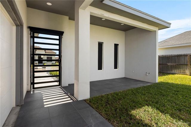 1908 W 27th Street, Mission, TX 78574