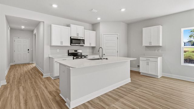 3084 Heritage Plantation Boulevard, Laurel Hill, FL 32567