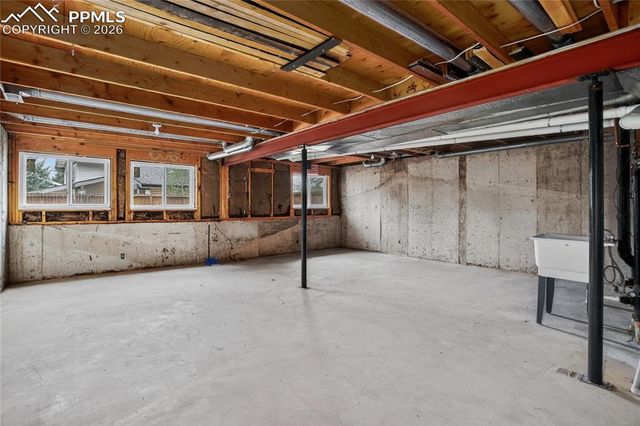 6060 Mach-1 Drive, Colorado Springs, CO 80918