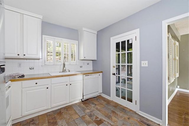 2597 Elsinore Street, East Point, GA 30344