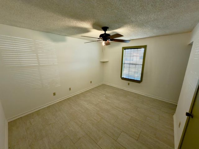 301 E Milas Lane, Glenn Heights, TX 75154