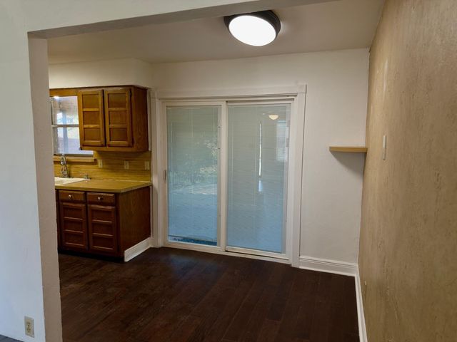 301 E Milas Lane, Glenn Heights, TX 75154