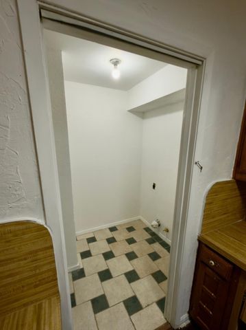 301 E Milas Lane, Glenn Heights, TX 75154