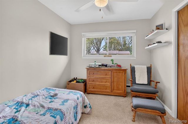 95 Windsor Road, Rochester Hills, MI 48307