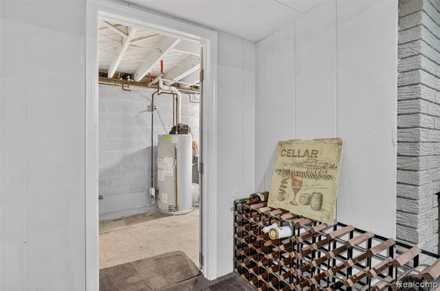 95 Windsor Road, Rochester Hills, MI 48307