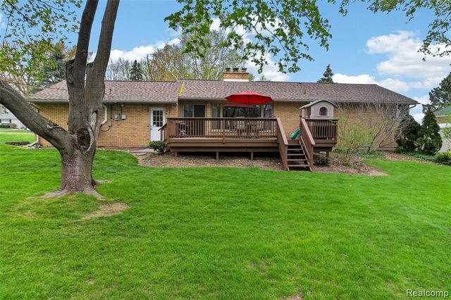 95 Windsor Road, Rochester Hills, MI 48307