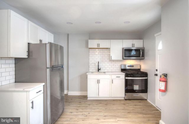 1327 JACKSON ST, Camden, NJ 08104