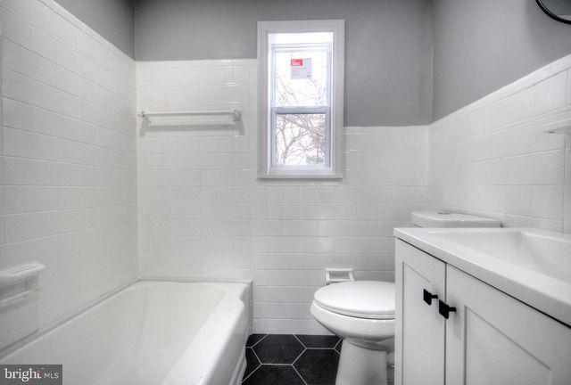 1327 JACKSON ST, Camden, NJ 08104