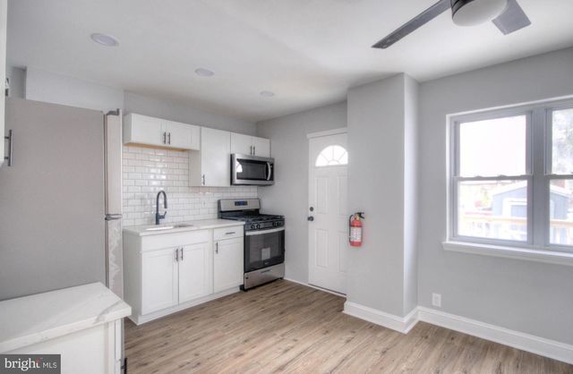 1327 JACKSON ST, Camden, NJ 08104