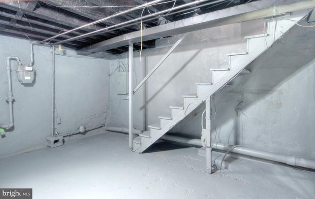 1327 JACKSON ST, Camden, NJ 08104