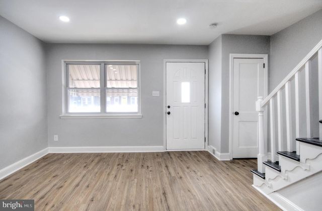 1327 JACKSON ST, Camden, NJ 08104