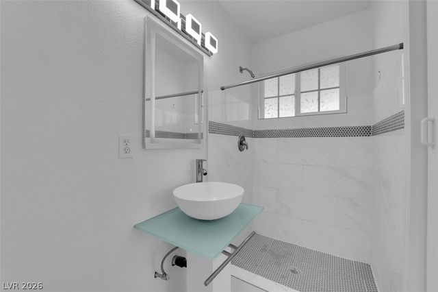 5856 Thurgood Avenue, Las Vegas, NV 89122