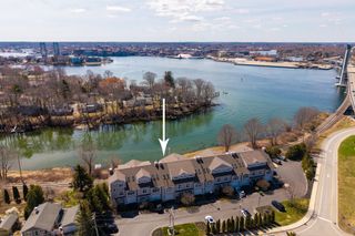 19 Bridge St Unit 6, Kittery, ME 03904