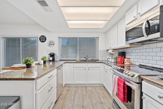 2101 W EL PRADO Road, Chandler, AZ 85224