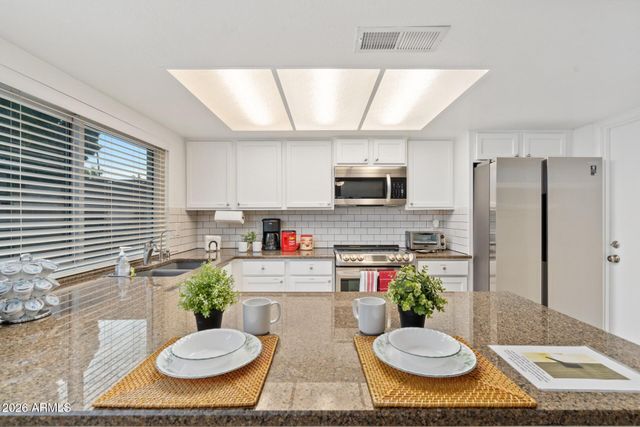 2101 W EL PRADO Road, Chandler, AZ 85224