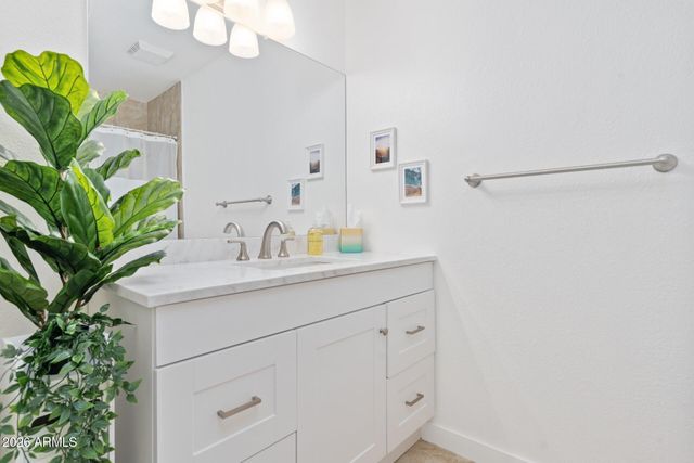 2101 W EL PRADO Road, Chandler, AZ 85224