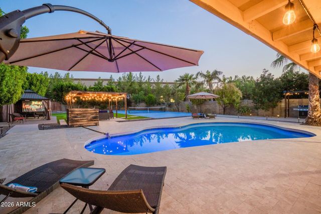 2101 W EL PRADO Road, Chandler, AZ 85224
