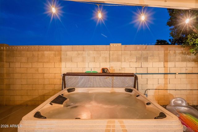 2101 W EL PRADO Road, Chandler, AZ 85224