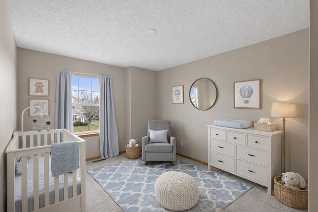 20424 Kensfield Trail, Lakeville, MN 55044