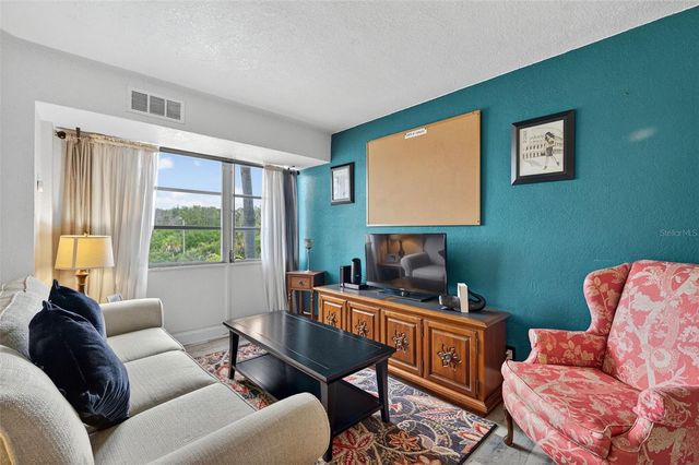 3315 58TH AVENUE S 315, St Petersburg, FL 33712